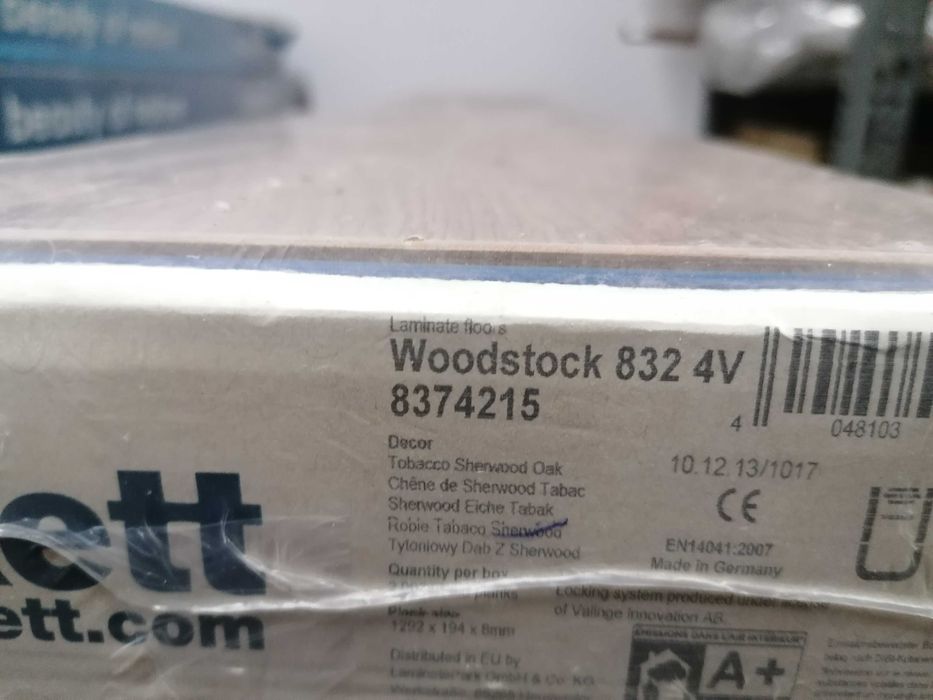 Panele podłogowe laminowane Tarkett Dąb Tabacco AC4 8mm