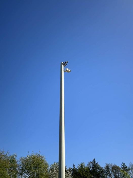 Słup Maszt pod kamery - lampy - światłowód - solary - kable