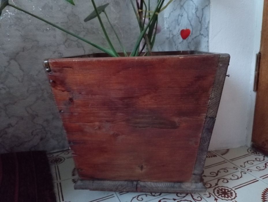 Вазон монстера .