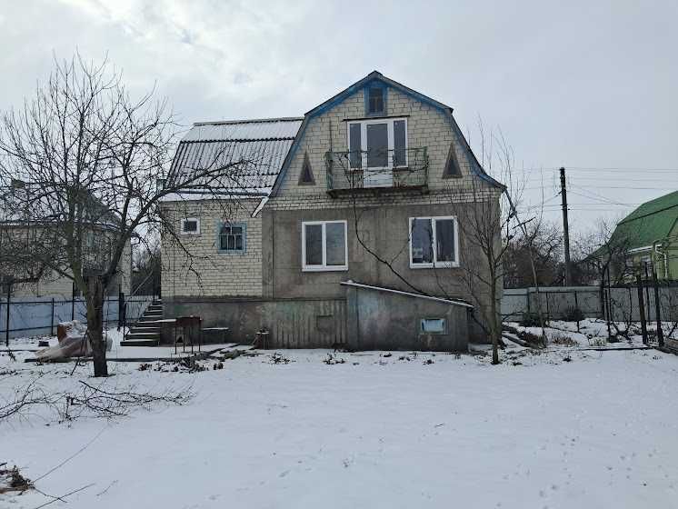 Продається дачний будинок в СТ Дружба