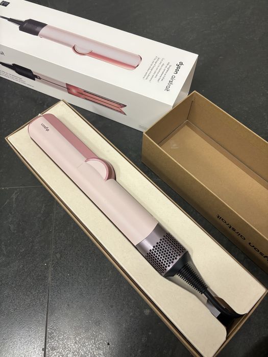 Dyson airstrait pink