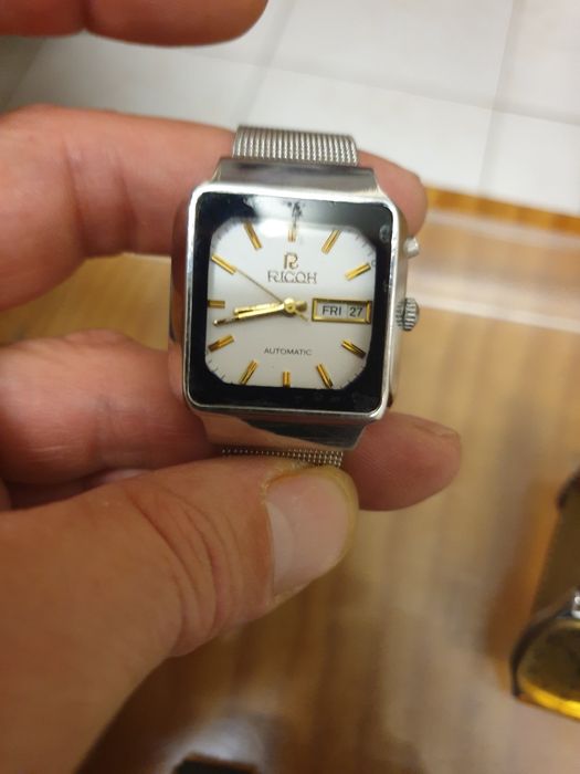 Relógios a corda e automático