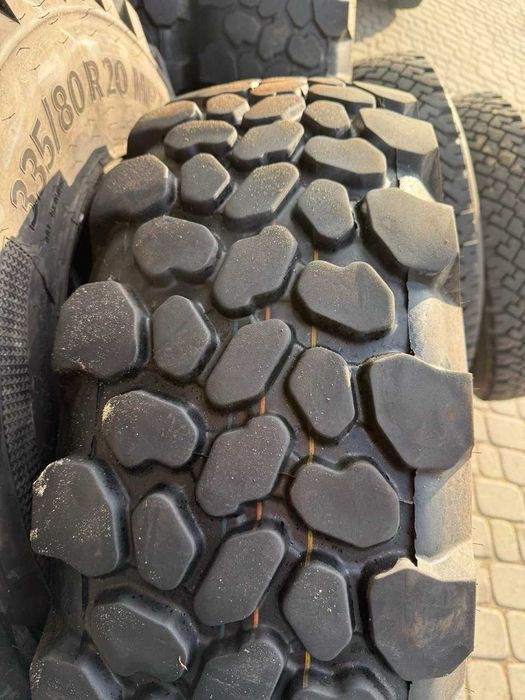 Шини всесезоні Continental 335/80 R20