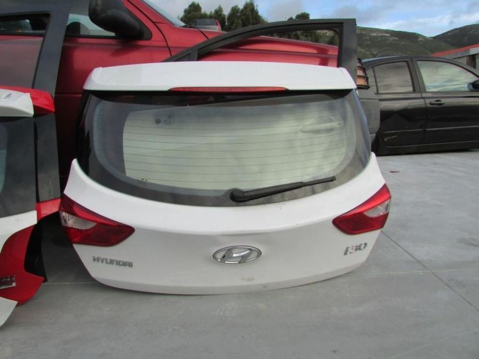 Tampa da mala Hyundai I30 do ano 2014