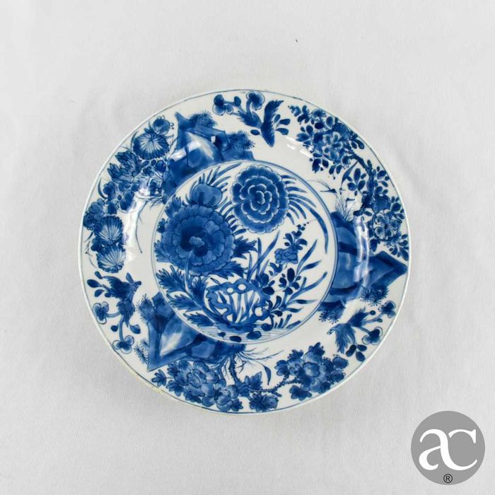 Prato em porcelana da China, Período Kangxi, séc. XVII / XVIII