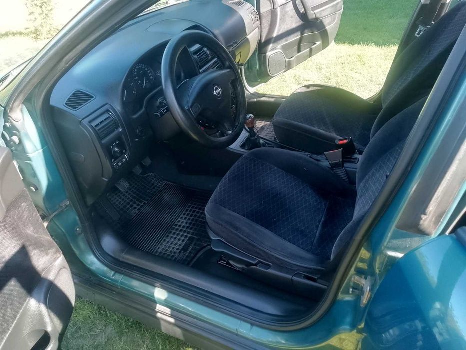 Opel Astra  kombi G 2.0 dti 101 km stan bdb.