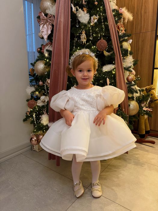 Святкове плаття для дівчинки