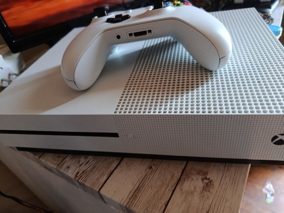 XBox One 1 Tb com jogos