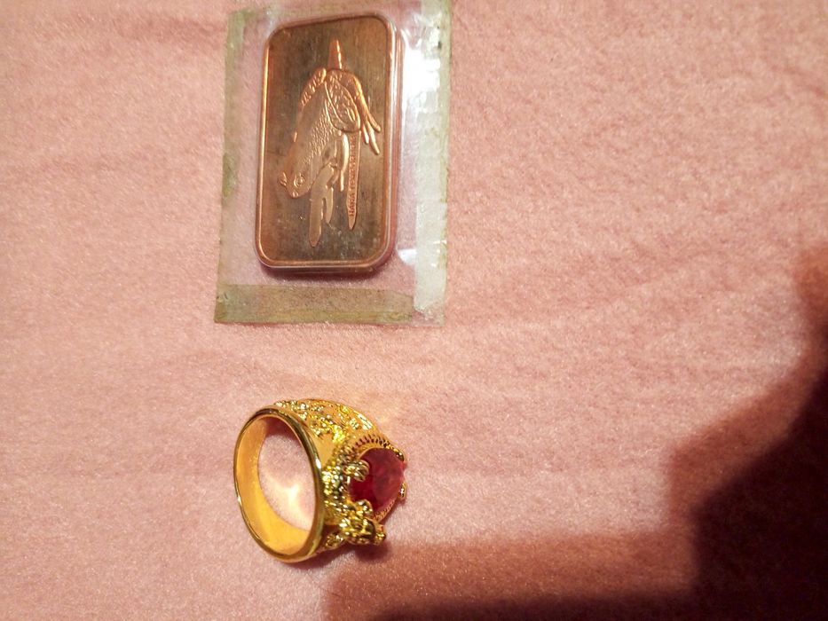 Sprzedam sztabkę miedzi oraz sygnet