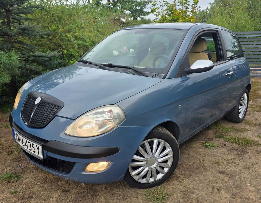 Lancia Ypsilon