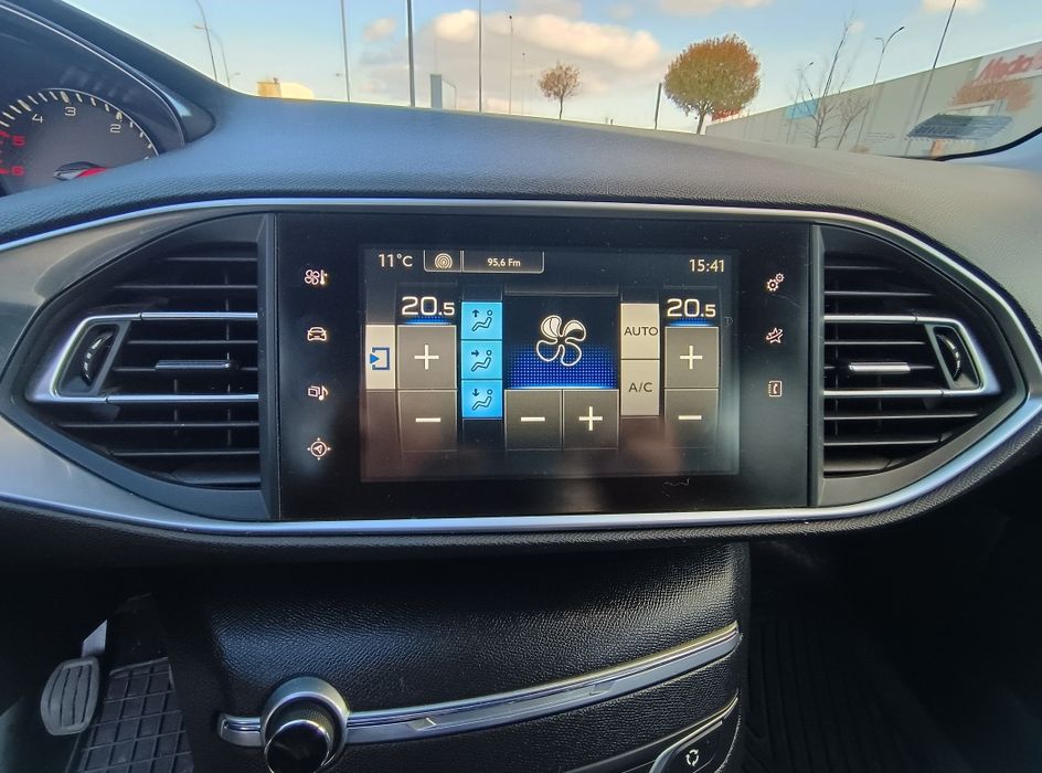 Peugeot 308 1.6 BlueHDI 120km 2015r.