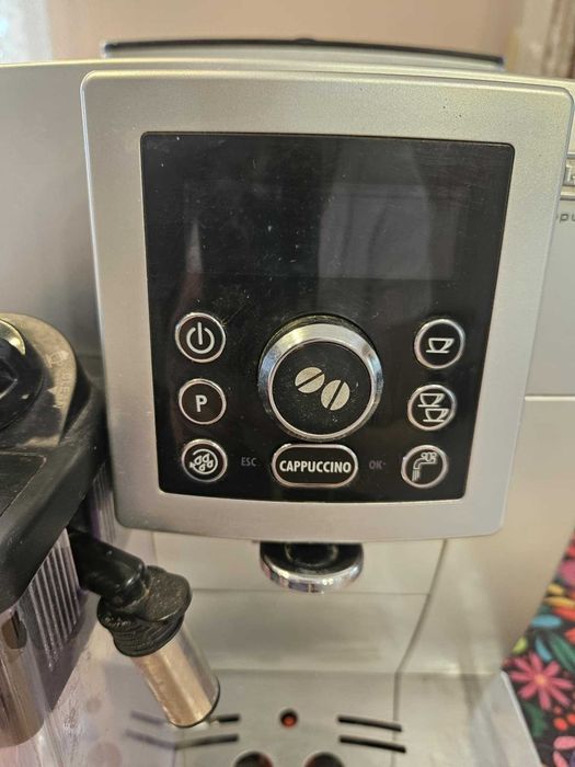 Ekspres ciśnieniowy DeLonghi ECAM 23.460S