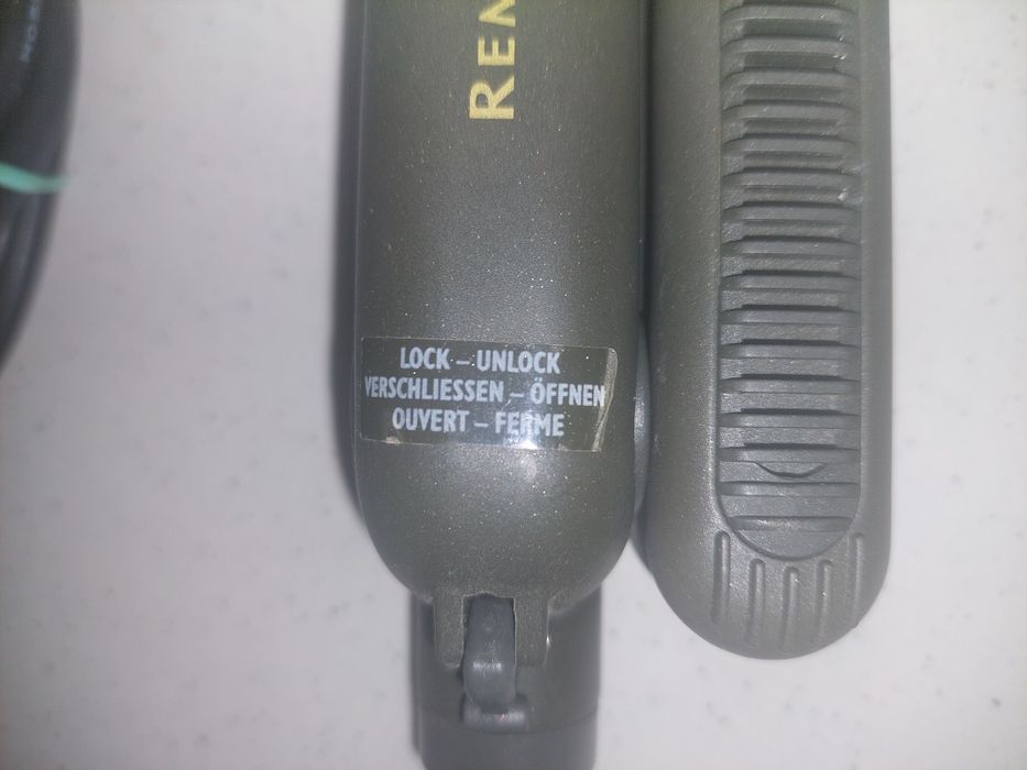 Портативная складная дорожная плойка-утюжок Remington