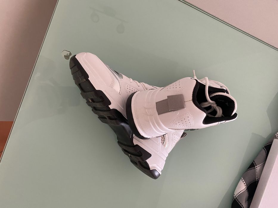 Sapatilhas de Senhora novas!! Tam. 38