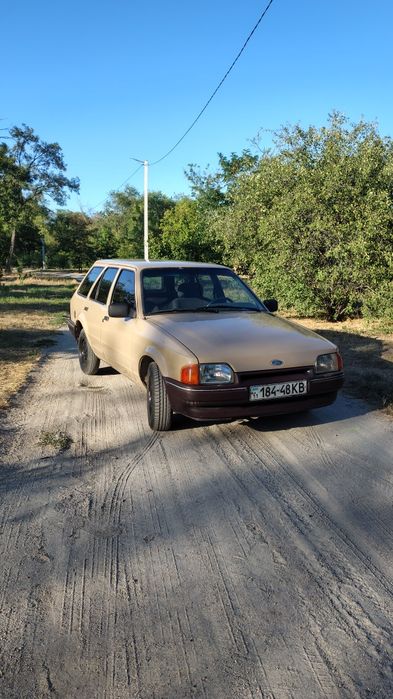 Ford Escort 1986р