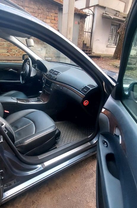 Mercedes- Benz   E- Класс 2008 S 211