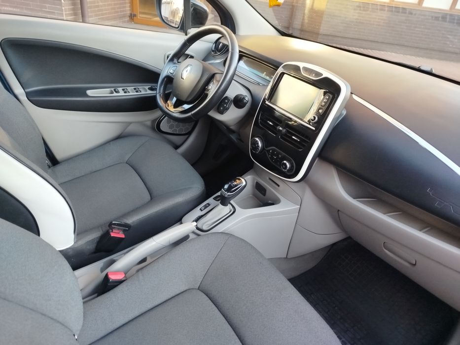 Продам Renault Zoe 2016рік