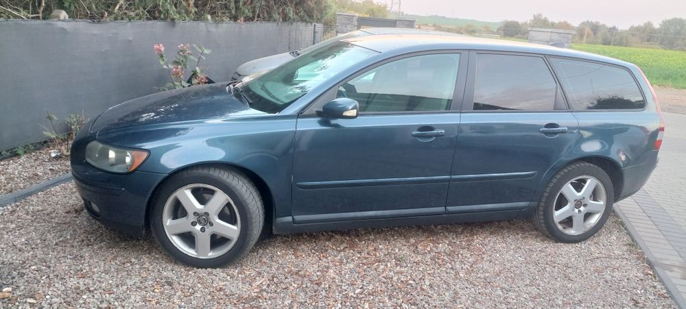 Volvo V50