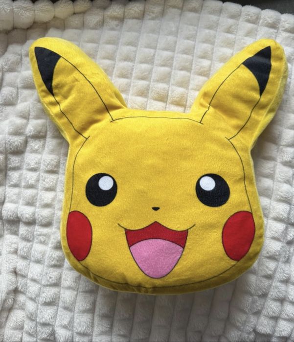 Poduszka kształtka pikachu