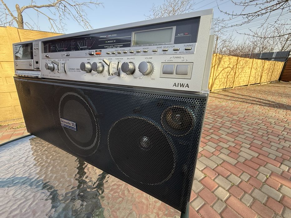 Продам магнитолу AIWA CS-880E
