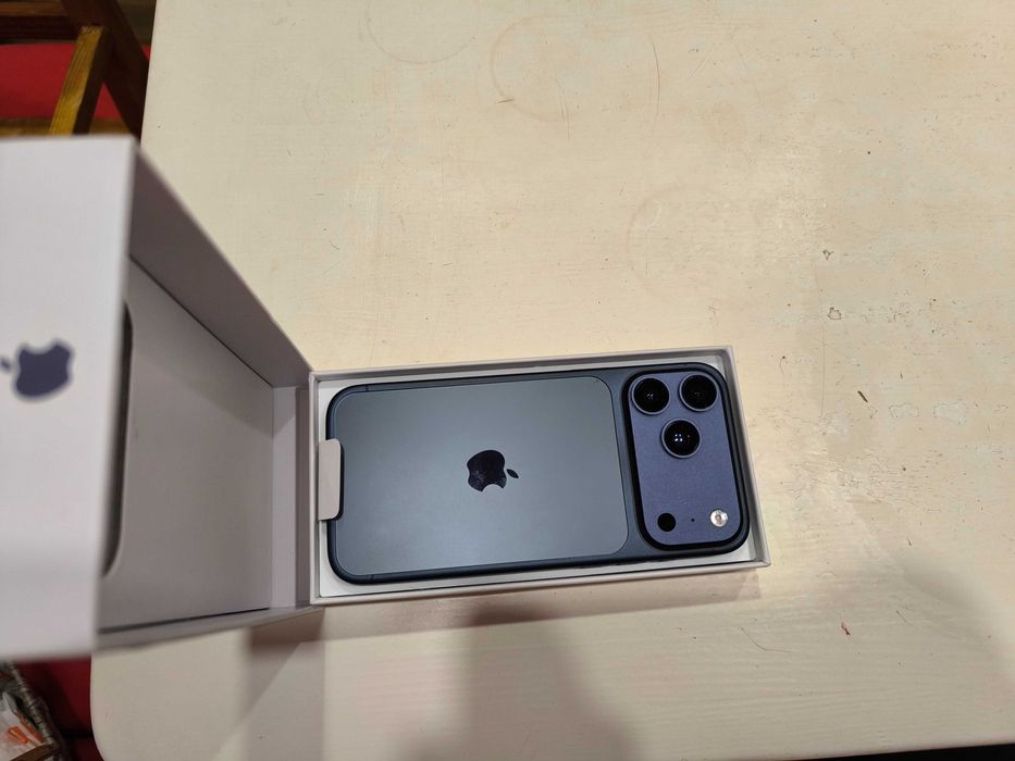 Iphone 17 pro max,Азiйська версiя.ДвI ciм.Коробка,зарядка.1v1,кабель.