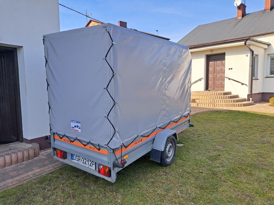 Plandeki, plandeka na przyczepkę.