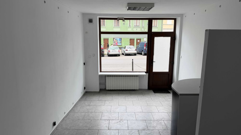 Lokal użytkowy w centrum Lubania