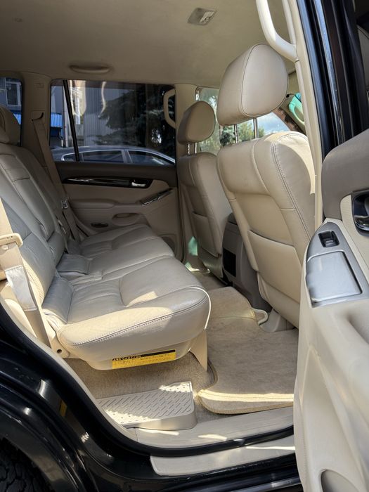 TOYOTA Land Cruiser 120 Prado