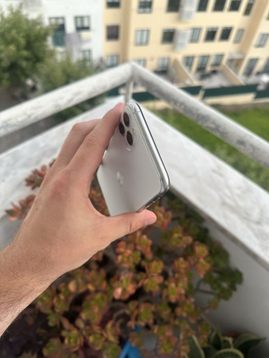 iPhone 11 Pro Max 256gb branco