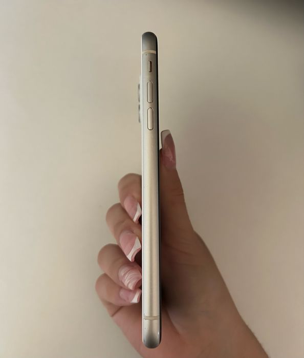 iPhone 11 128GB Branco – Bom estado
