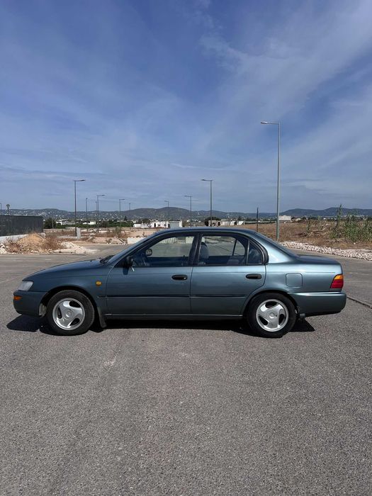 Toyota Corolla Sedan 1.3 Gasolina