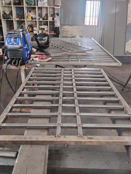 Professional Metalworker / Welding Services