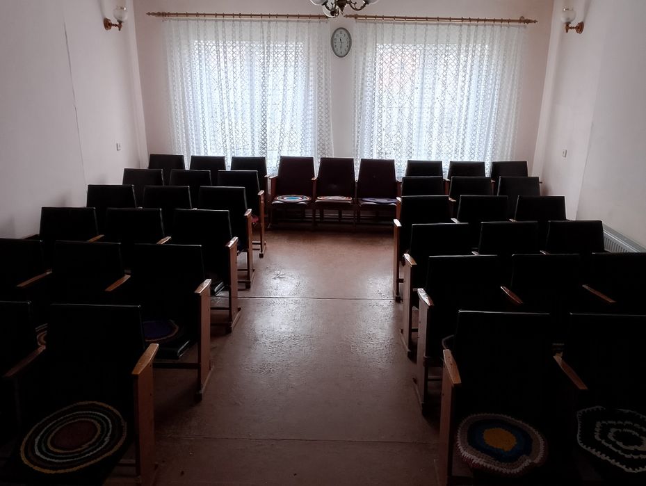 Продам секційні крісла