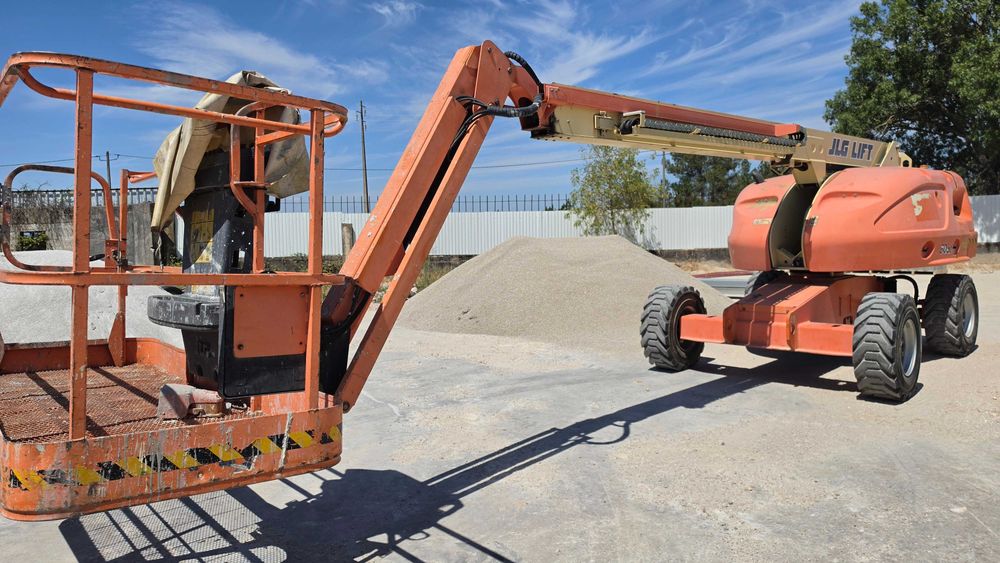 Plataforma Elevatória JLG 460 SJ Ano 2011