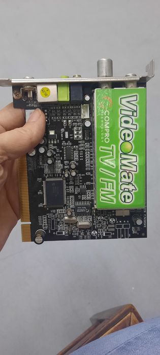 TV/FM Тюнер для ПК PCI — Compro VideoMate TV/FM
