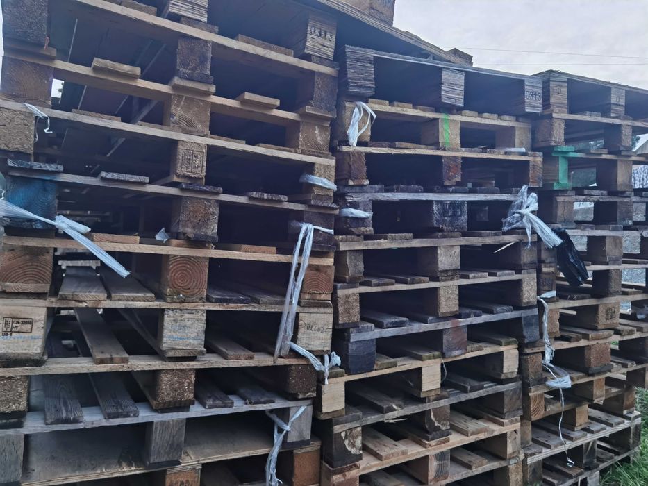 Várias paletes usadas só 3E cada