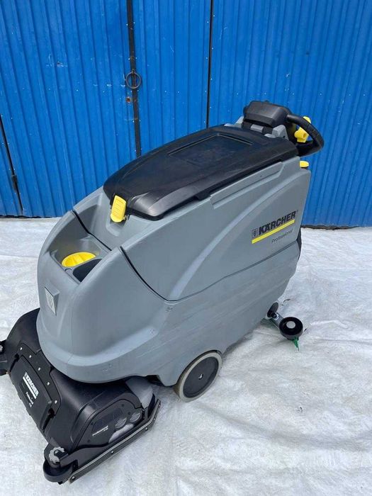 Підлогомийна машина Karcher B80