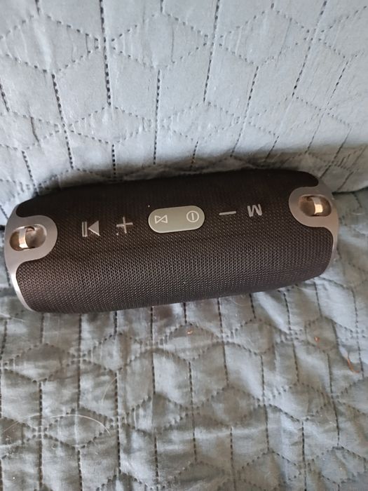 Głośniki Bluetooth. Bez ładowarki i kabla USB mini