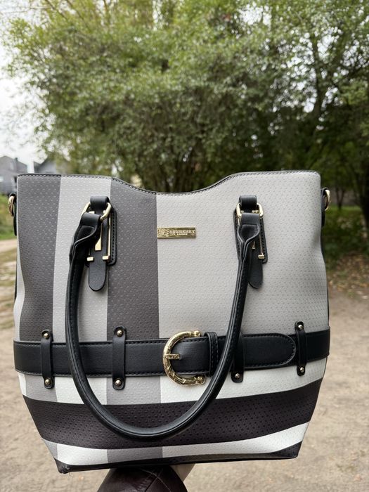 Burberry London szaroczarna torebka na ramię classy vintage