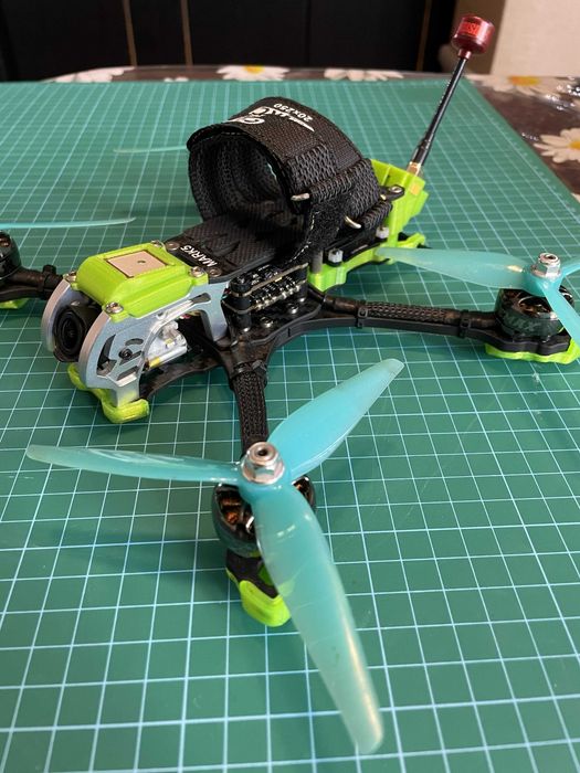Dron FPV GEPRC Mark 5, analog. Gotowy do lotu.