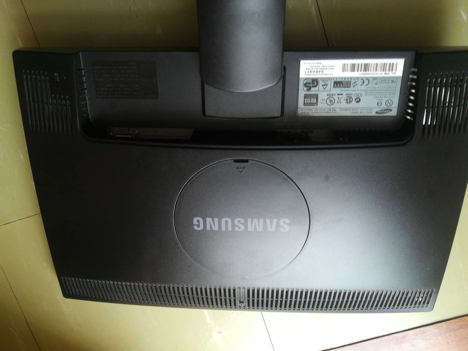 Monitor 19" Samsung 943NW (LS19MYNK)