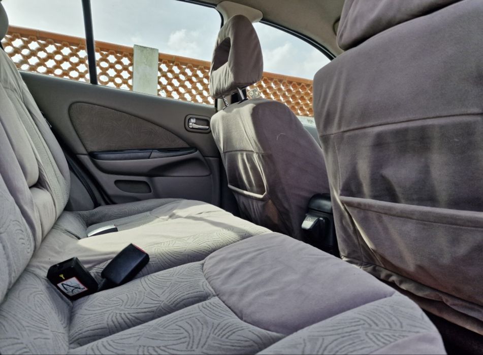 Nissan Almera 2.2Di- 5P 2001