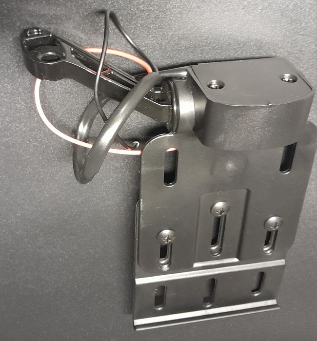 Suporye de matricula lateral Harley 883