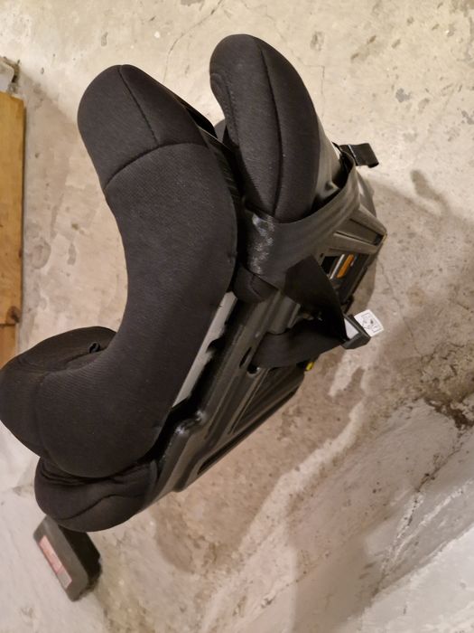 Fotelik samochodowy w pełni regulowany Isofix stan jak nowy