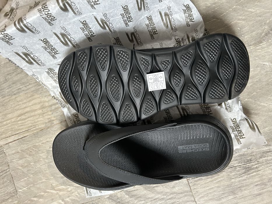 Шльопки В'єтнамки Skechers Go Walk Flex 42