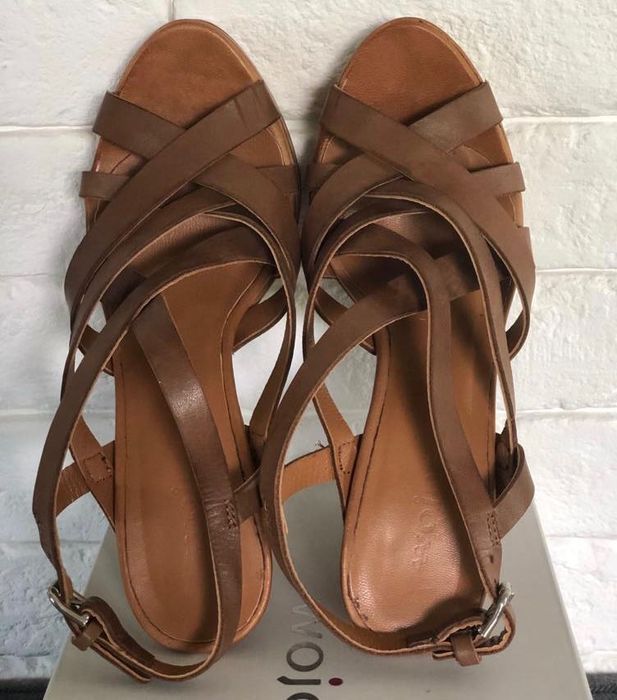 Buty na koturnie Wojas rozmiar 36