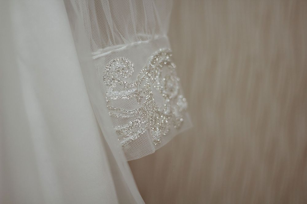 Весільна сукня 46 розміру