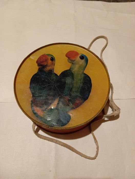 Игрушечные музыкальные инструменты. Одним лотом.