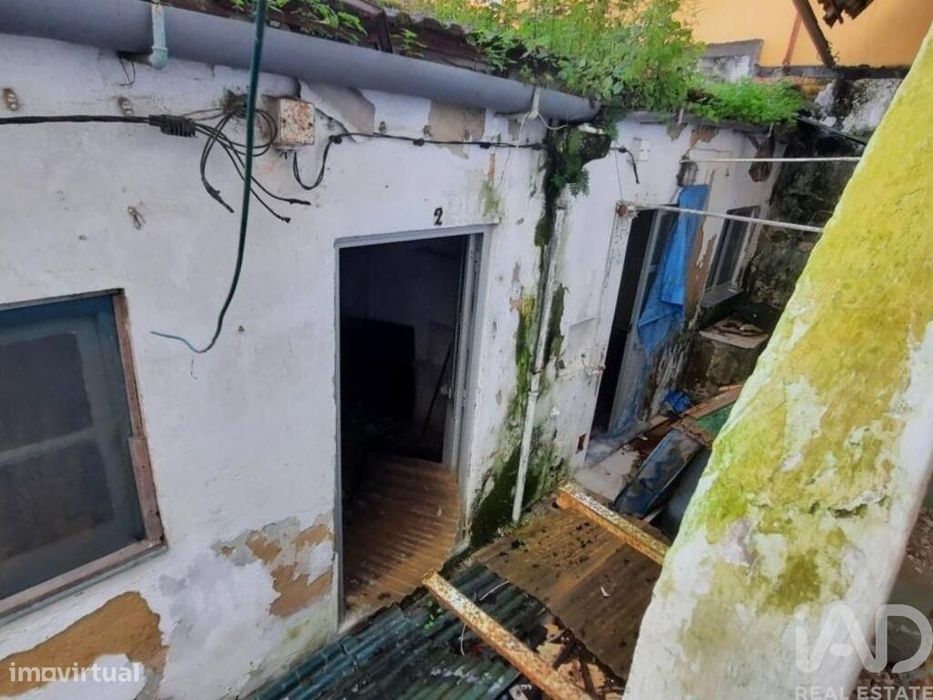 Prédio em Barreiro E Lavradio de 232,00 m2