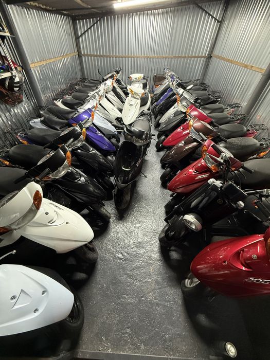 Мопеди з японії Yamaha jog ,Honda dio ,suzuki lets скутера з контейнера